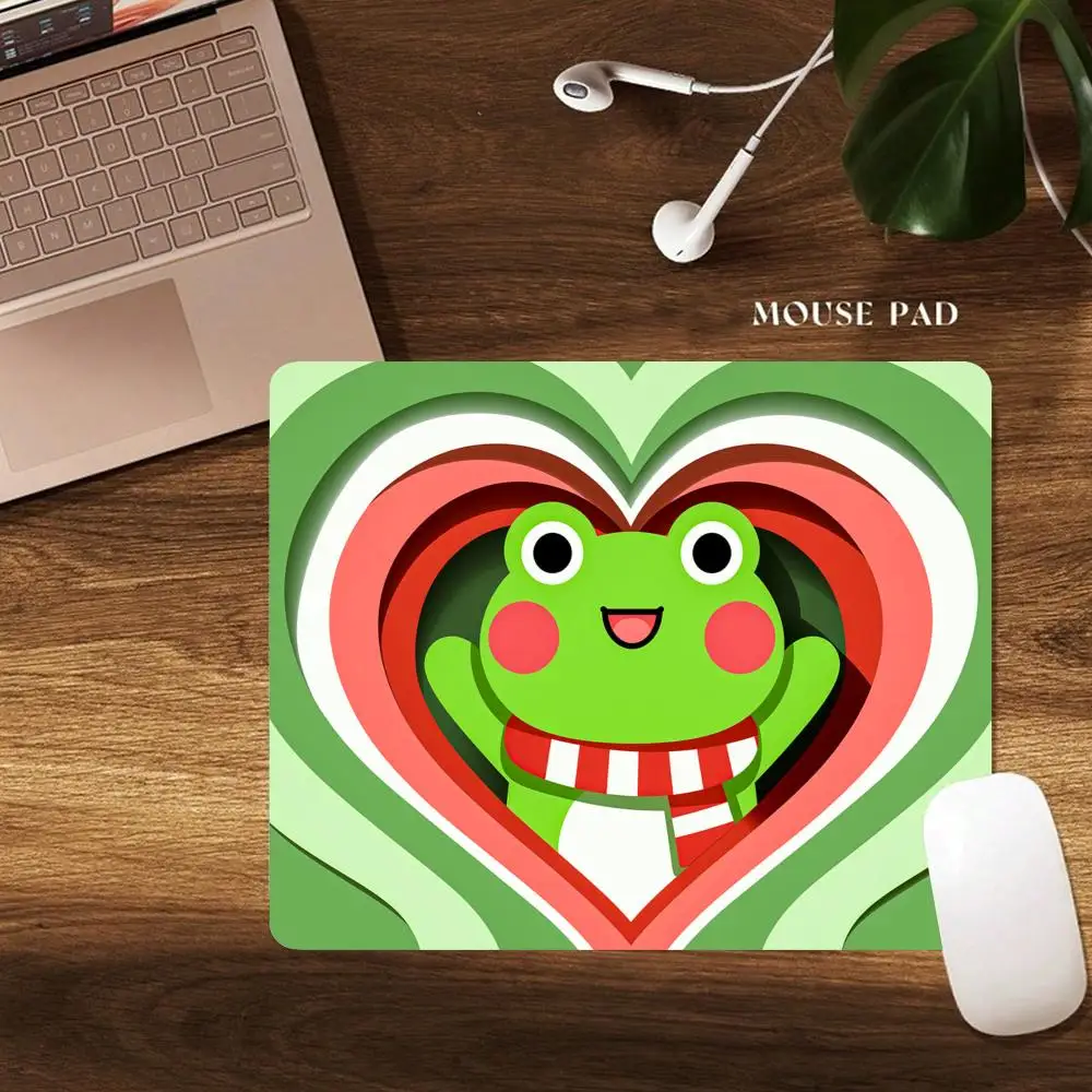 Cute Heart Frog Small Mouse Pad Desk Mat Gaming mats with Stitched Edge Non-Slip Rubber Base Laptop accessories Office mat