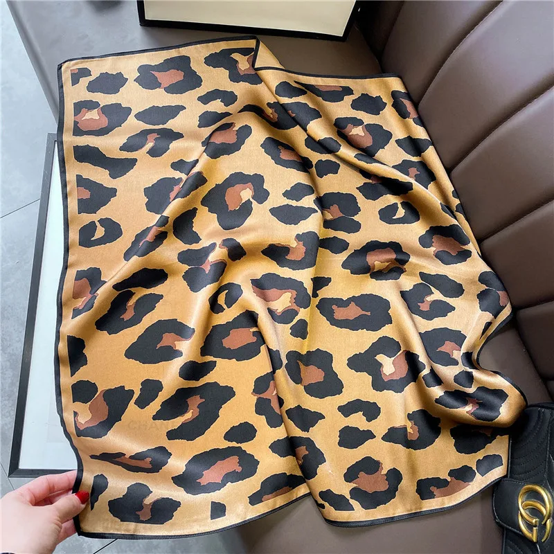 OMEA100% Real Silk Scarf Women Fashion Modern Small Square 70cm Mulberry Silk Leopard Print Luxury Head Scarf Retro Handkerchief