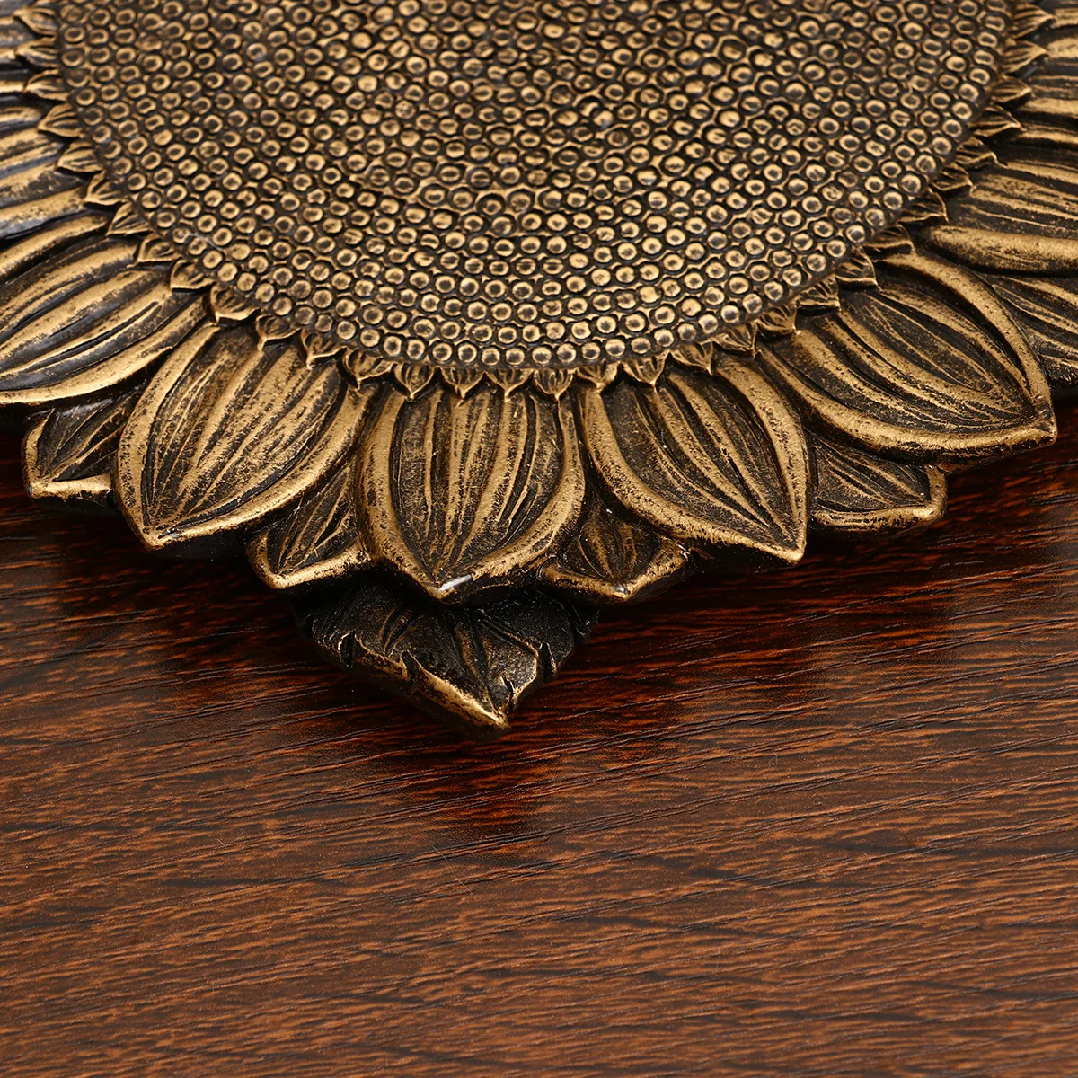 

Resin Key Storage Tray Bronze Sunflower Plant Pattern Dried Fruit Plate Snack Dessert Tray Multipurpose Serving Dish