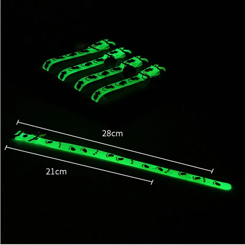 Pet Glowing Collars with Bells Glow at Night Dogs Cats Necklace Light Luminous Neck Ring Accessories dog supplies
