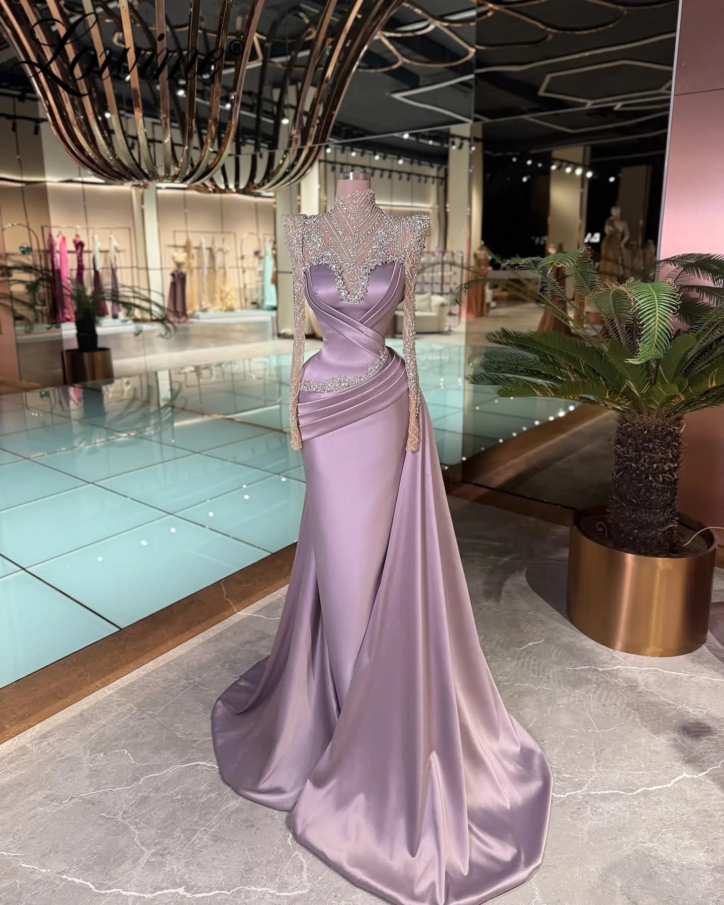 

Элегантное фиолетовое вечернее платье из атласа с длинным шлейфом 2026 года, на заказ, с длинными рукавами, фасон «русалка», для выпускного вечера, с кристаллами и бисером, для торжественных мероприятий