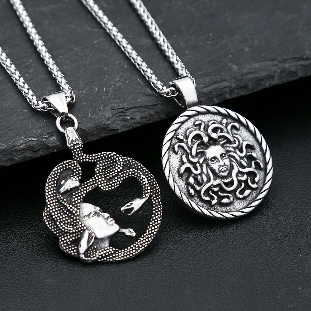 Gothic Classic Medusa Pendant  - đánh giá và giá Men Accessories Necklace