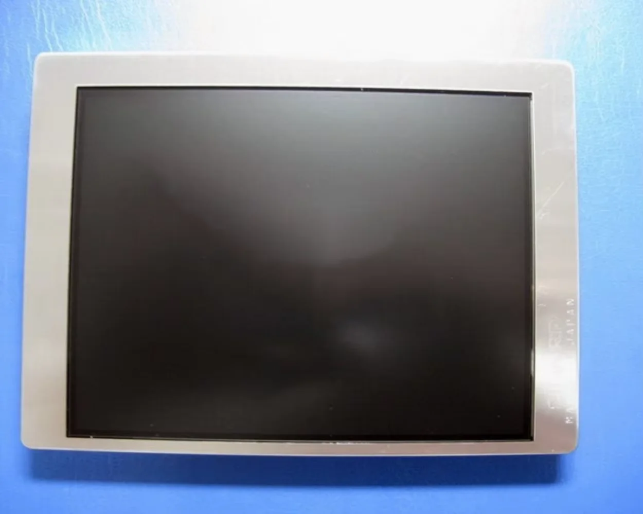 Schermo LCD originale LQ057V3DG01
