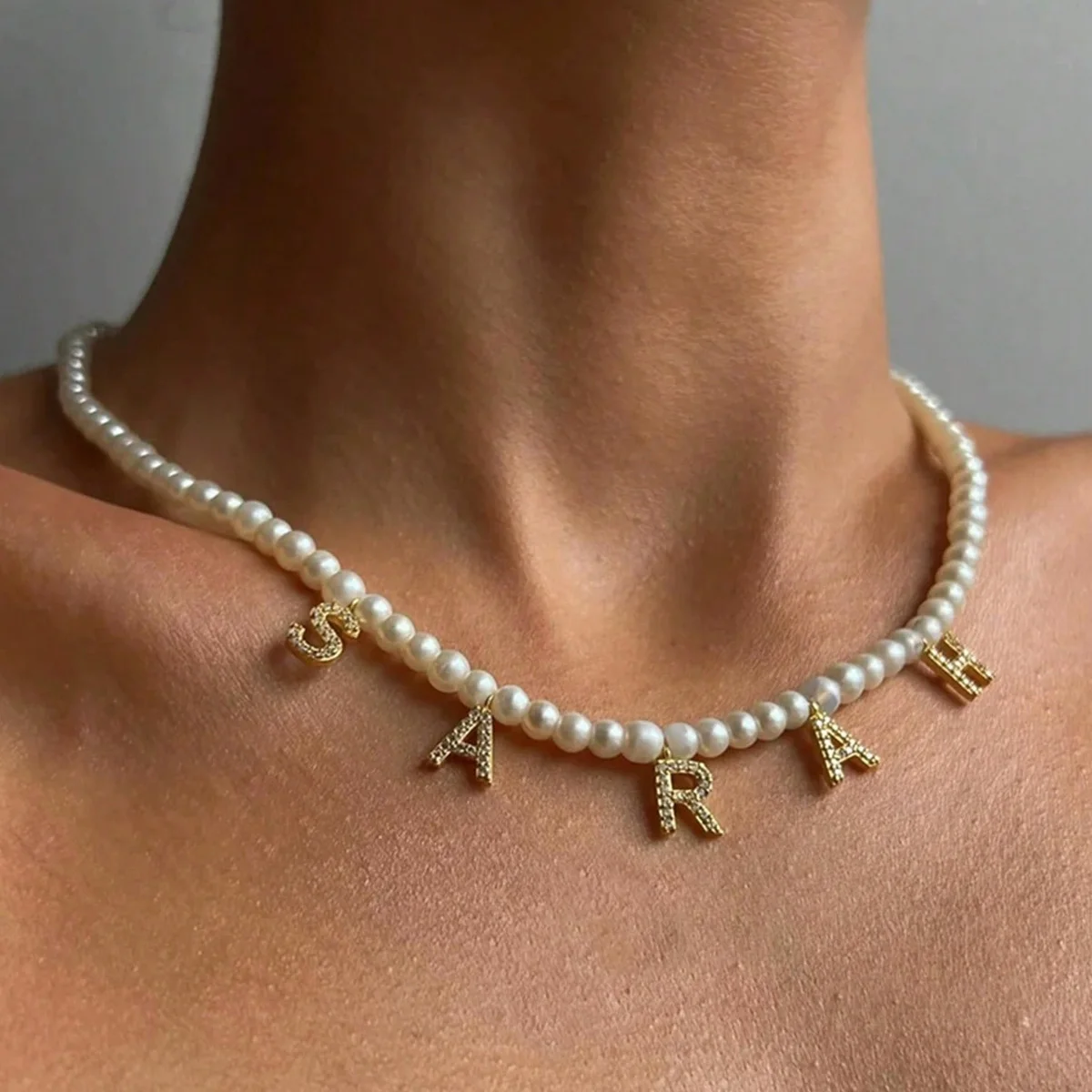 

Custom Initial Letter Name Necklace For Women Personalised Zirconia Letter Imitation Pearl Necklace Charms Jewelry Dropshipping