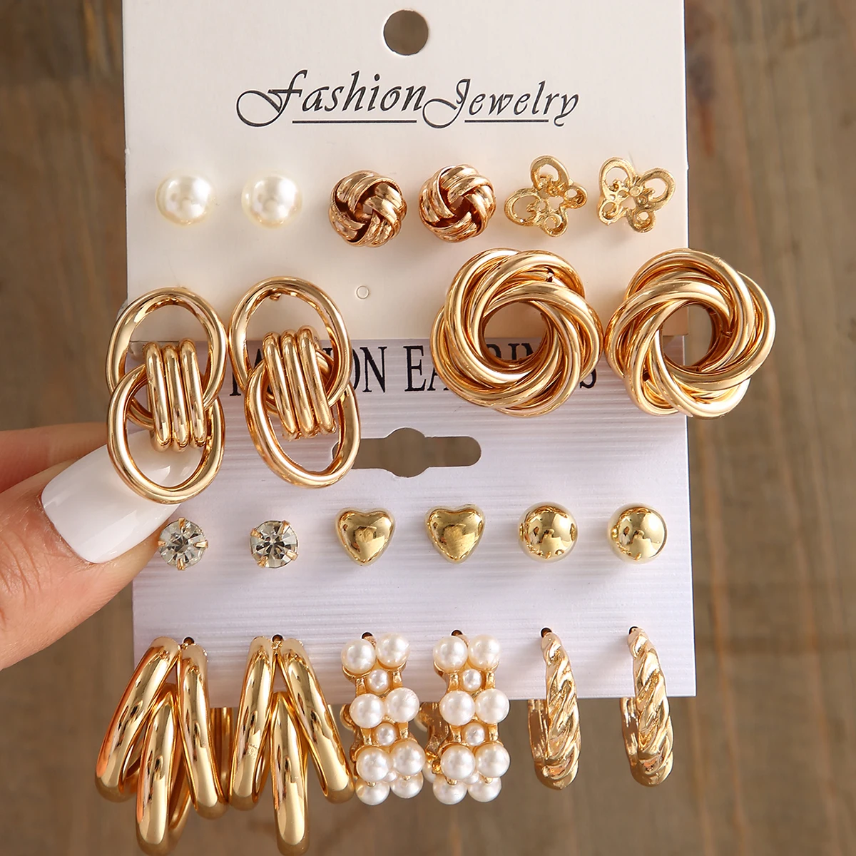 2023 Fashion Gold Color Pearl Hoop Earrings Set Vintage Circle Geometric Twist Stud Earrings for Women Girls Trendy Jewelry Gift