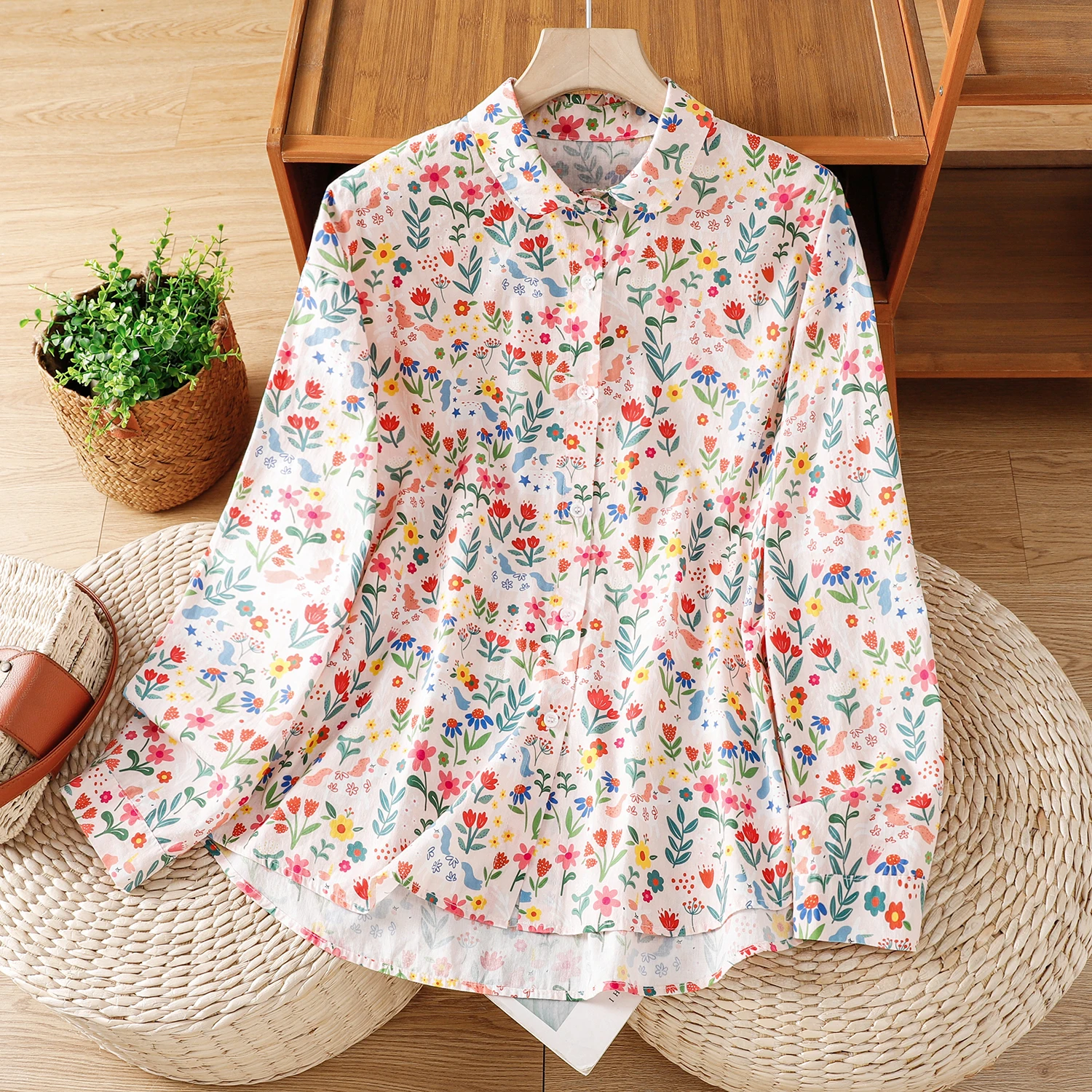

Retro Floral Long Sve Women's irt Loose Faionable Trendy Cotton Polyester Blend Regular Fit irt for Autumn Season