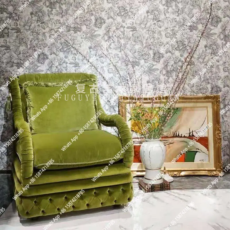 Französisches Retro-Samtsofa, speziell geformte Taschenschnalle, Renaissance-Klassiker, Ausstellungshallen-Sofa, Sessel