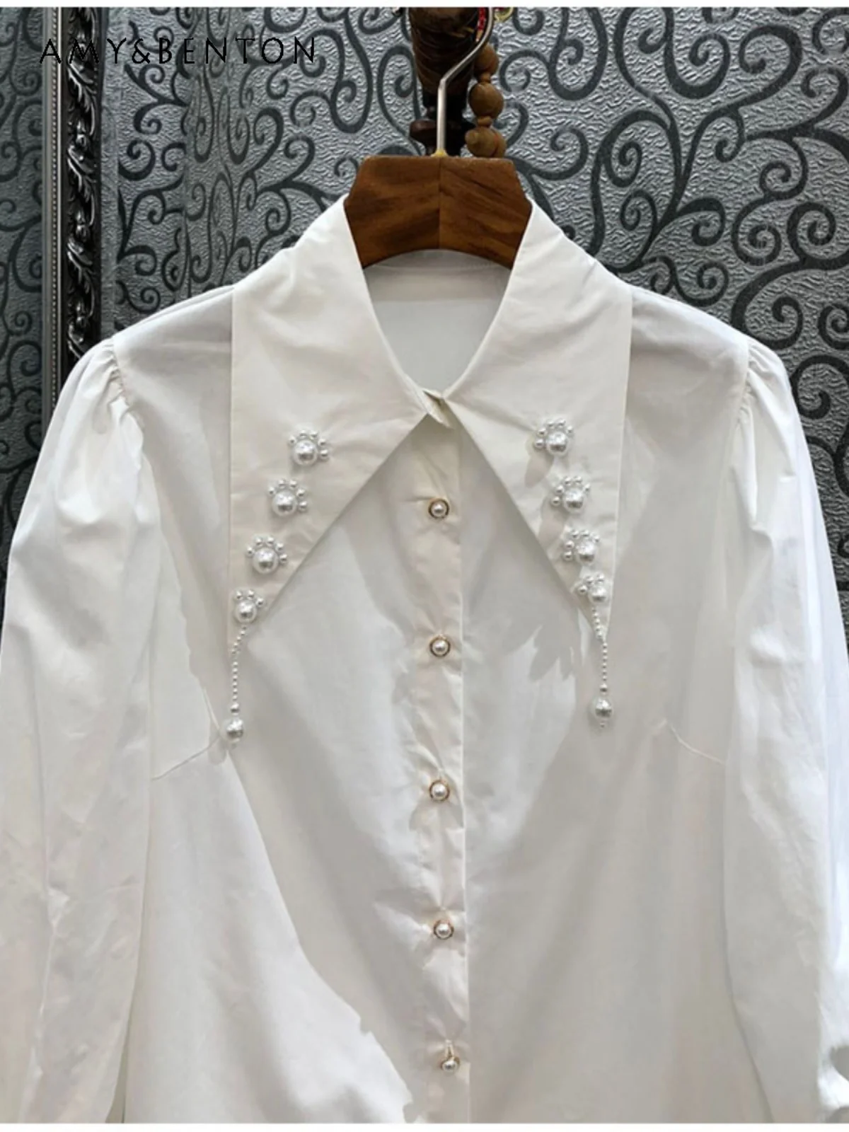 Korean Fashion Polo Collar Pearl Shirt Women Spring Autumn High Sense Court Vintage Single-Breasted Long Sleeve White Shirts