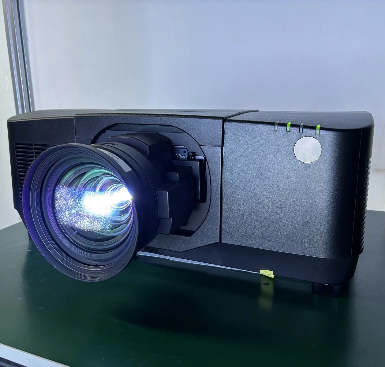 Advanced Edge Blending Laser Projector Professional Laser Video Projector 20000 Lumens for Outdoor Large Scale 3D Projection