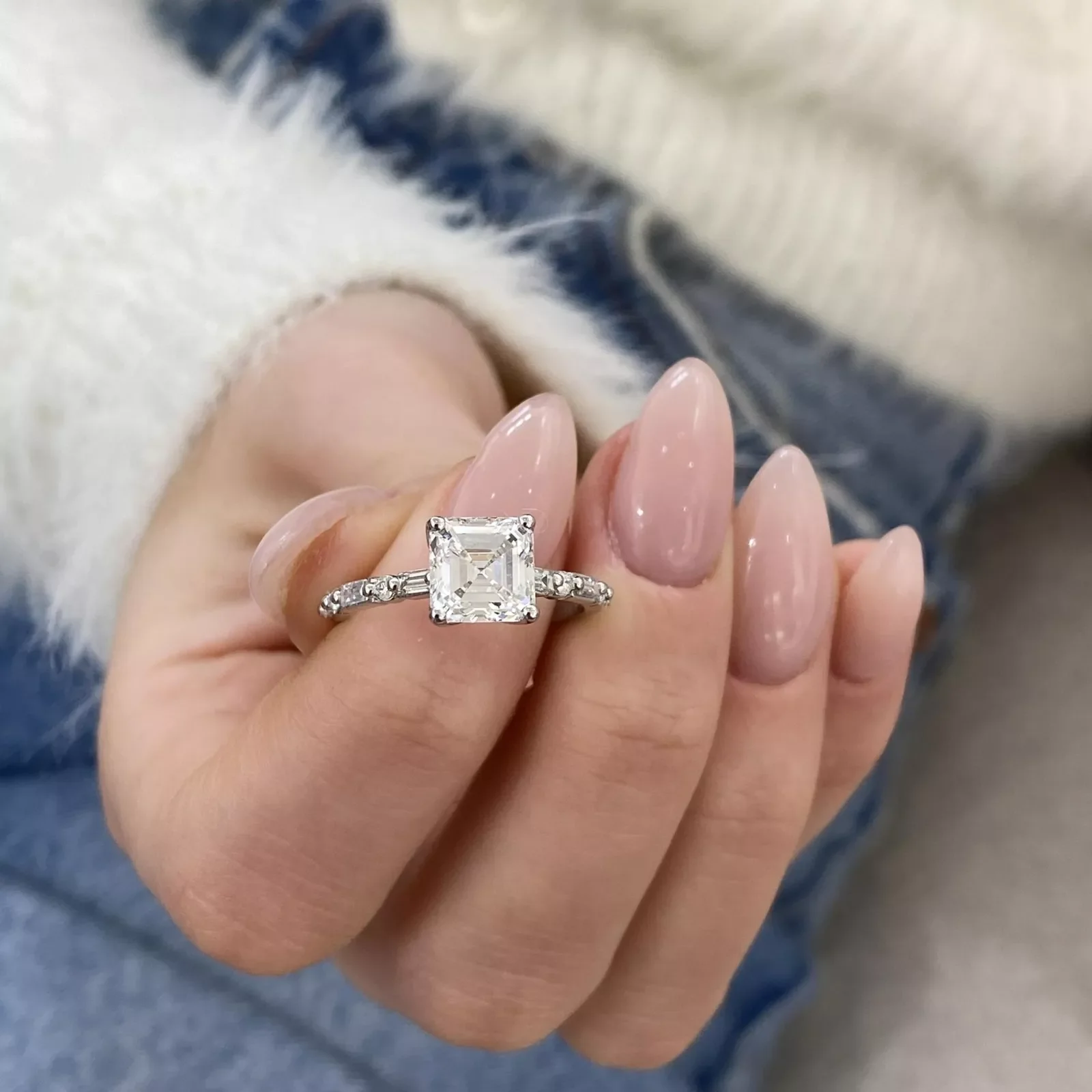 

2,50 карата Asscher CVD HPHT Лабораторное кольцо-пасьянс с бриллиантом DEF VS-VVS Кольцо из белого золота 14 карат для женского сертификата IGI