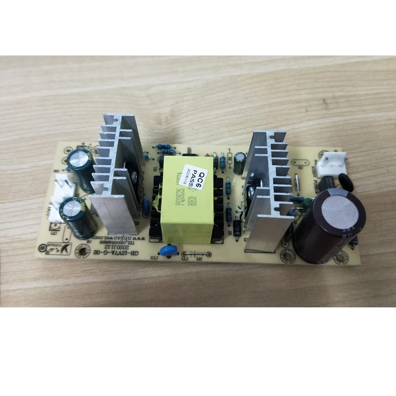 12V7A Built-in Power Board, Assembling the Power Board of the Car Mini Refrigerator