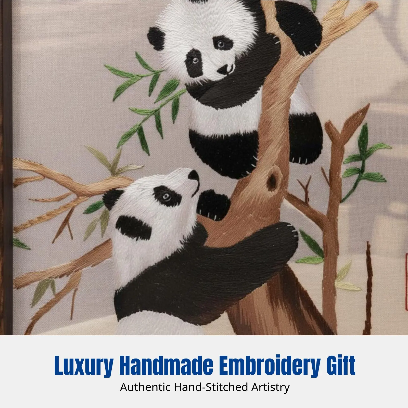 

Вышивка с изображением панды из Сычуаня, ручная работа, двусторонняя шелковая вышивка, китайский культурный подарок, уникальный сувенир для зарубежных друзей.