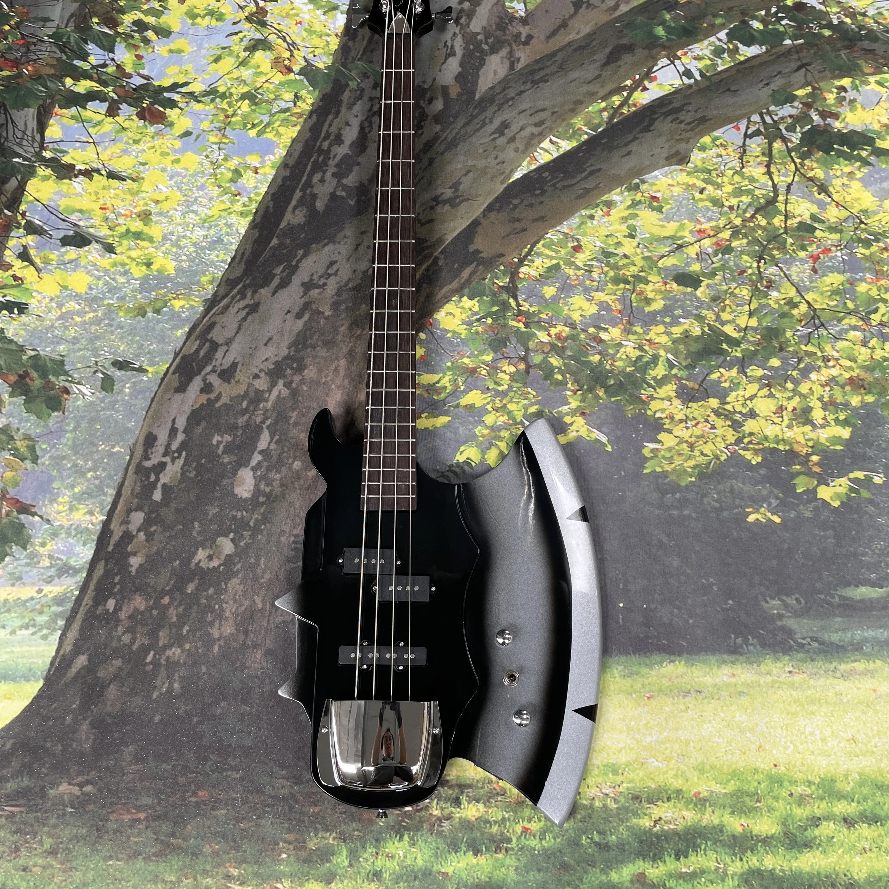 

Matte black bass electric guitar, double pickups fixed bridge stability guitars, heavy metal stage performance guitarra