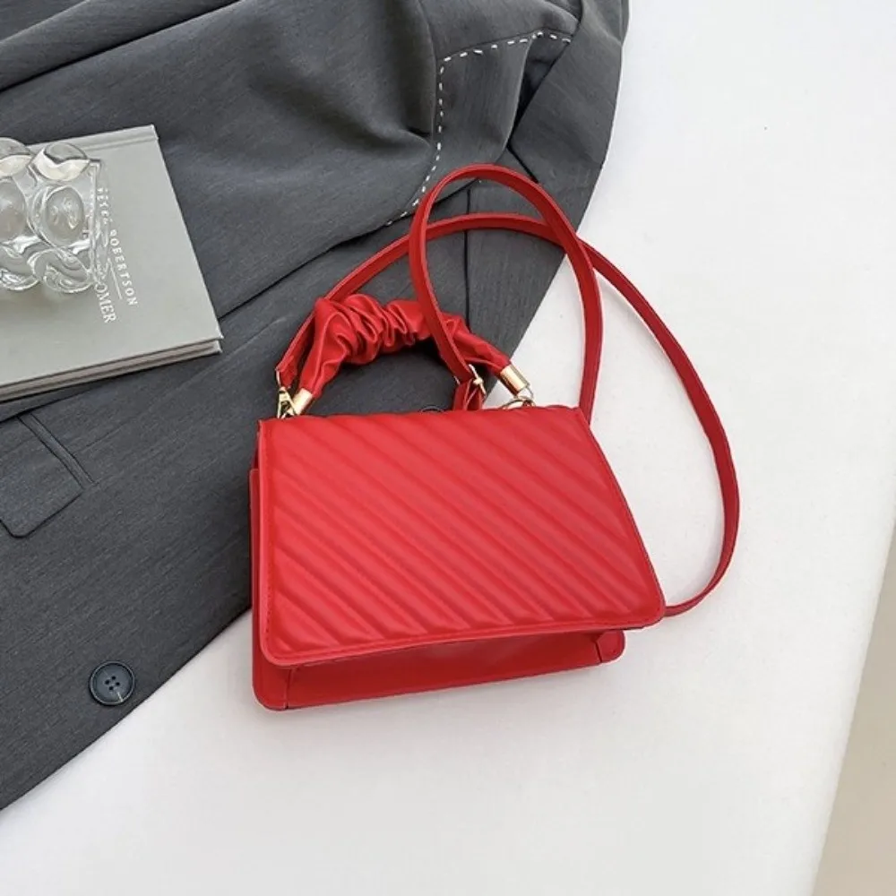 Simple Design Small Square Bag Leather Exquisite Texture Heart Lock Bag Stylish Hand Carrying Mini PU Shoulde Handbag Dating Use