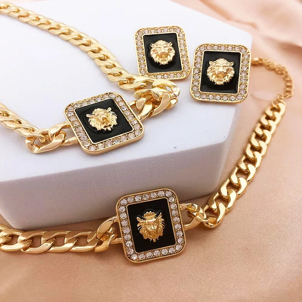 

Hip-hop Multi-color Lion Head Oil Dropping Earring Necklace Jewelry Set for Women Simple Goth Inspired Female Chains Bracelet