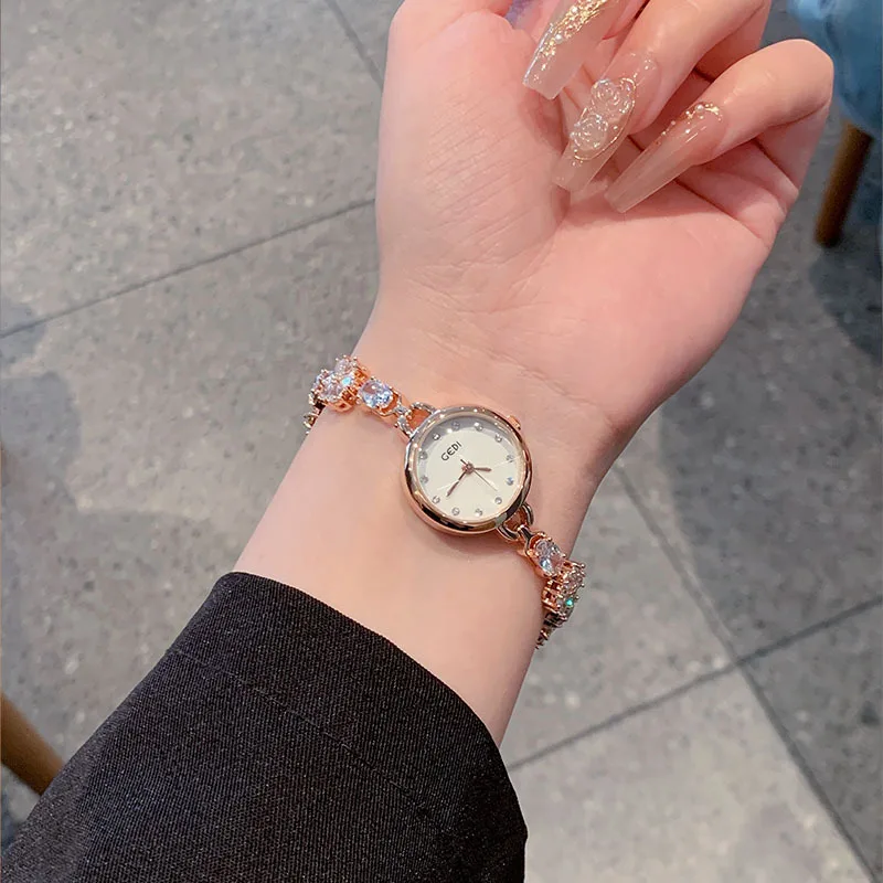 2025 New Elegant Student Crystal Ladies Bracelet Watch Fashion Waterproof Personalized Quartz Watch Light Luxury Birthday Gift