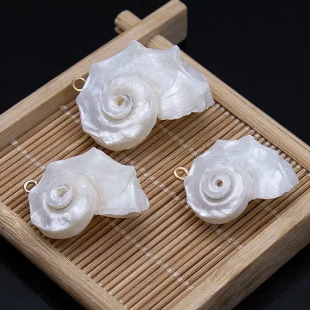 Natural Shell White Conch Pendant - Large Animal Shape for DIY Jewelry