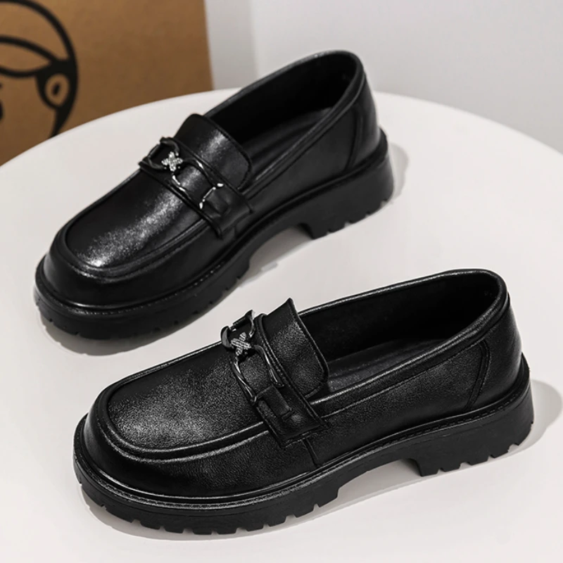 

Women's Black Round Toe Loafers for Students Versatile and Fashionable Leather Shoes for Casual Walking One Foot Women's Shoes