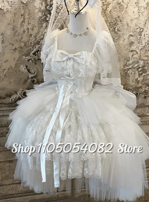 Customized Gorgeous Swan Wedding Dresses Square Neck Short Sleeve Lace Ruffle Decoration Short Pleated Puffy Hem Bridal Gowns