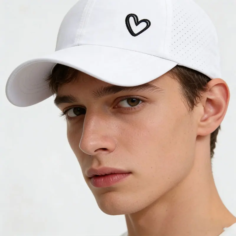 Fashionable and Stylish Sunshade Baseball Cap with Heart Embroidery for Men and Women