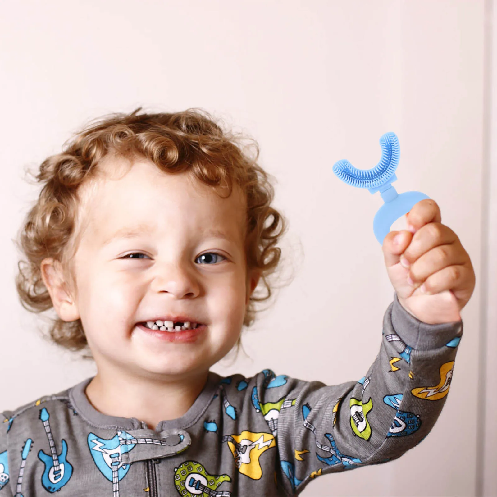 

Snowman Silicone U-Shaped Toothbrush for Toddlers Kids Cartoon Manual Tooth Brush Effective Teeth Cleaning Caries Prevention