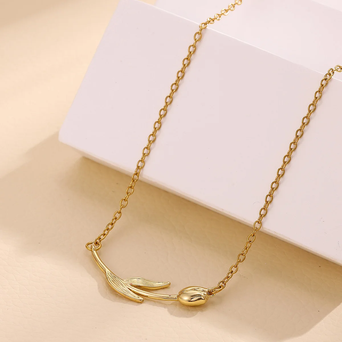 Elegant Tulip Flower Necklace For Women Stainless Steel Gold Color Flower Pedant Choker Female Plant Jewelry Collier Gifts