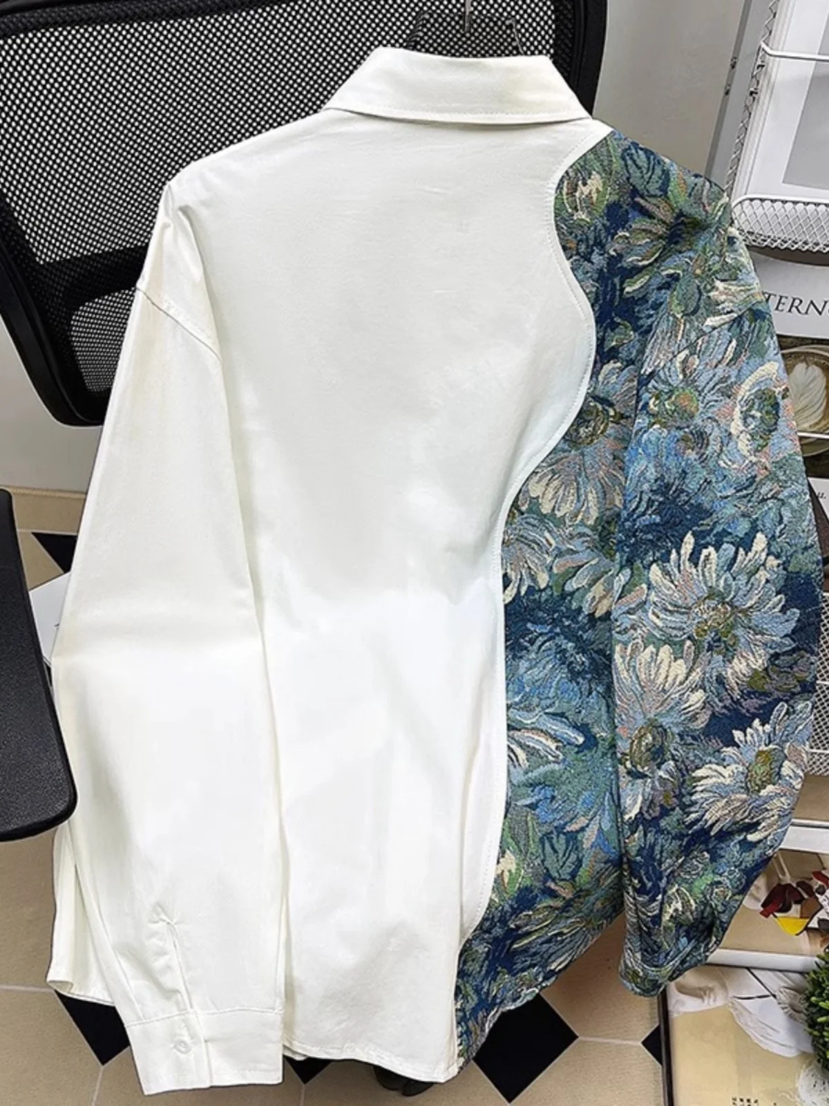 秋の大きいサイズメンズ服 花柄パッチワーク ドレープロングスリーブ セーター アウター トレンドカジュアル ポリエステル ユースファッション