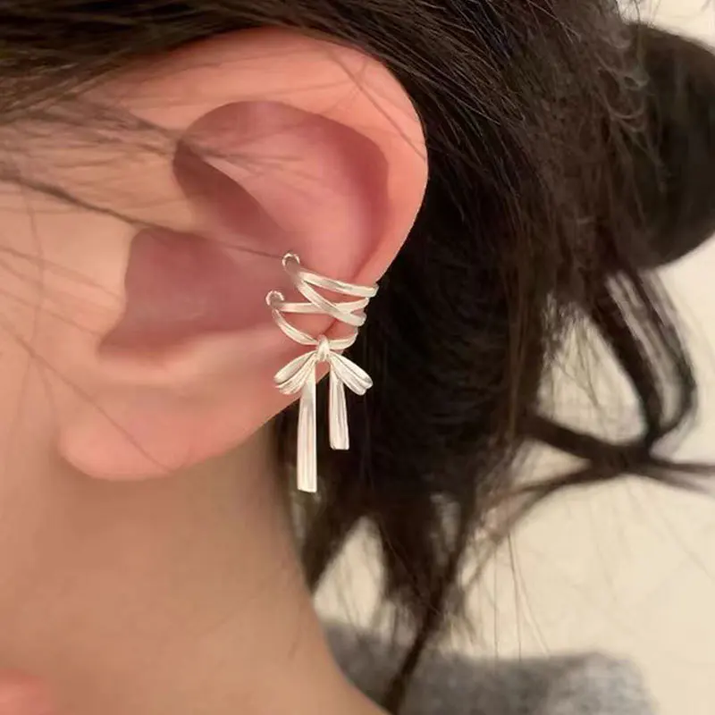 

Butterfly Bow Ribbon Dynamic Earrings Clip Women's Simple and Versatile Temperament Exquisite Ear Accessories