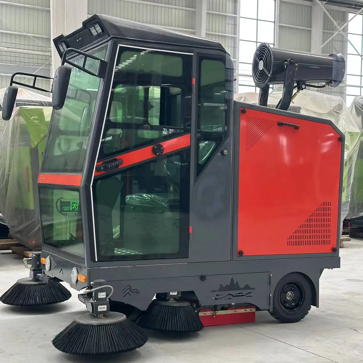 Working 5 Hours Sweeping Width2000mm Road Cleaning Industrial Electric Street Ride on Collector Loader Sweeper