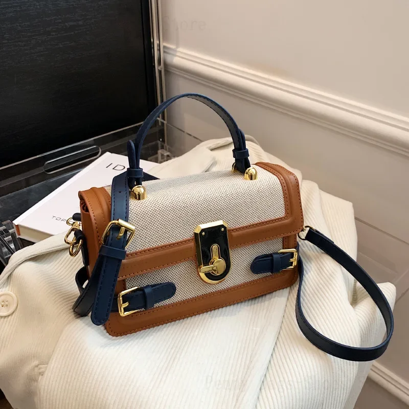 2025 Nieuwe Veelzijdige Populaire Kleine Tas Voor Vrouwen Zomer Populaire Ins Draagbare Kleine Vierkante Crossbody Tas Woon-werkverkeer College Stijl