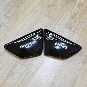 Motorradbatterie- und Werkzeugplatten des Werkzeugs, Körperkappen mit Emblem, Kunststoff, Haojue, Suzuki, Lifan, Dayun, GN125, GN, 125H, rechts, links 10 Hauptverkaufsgremium GN 125 Suzuki - №9