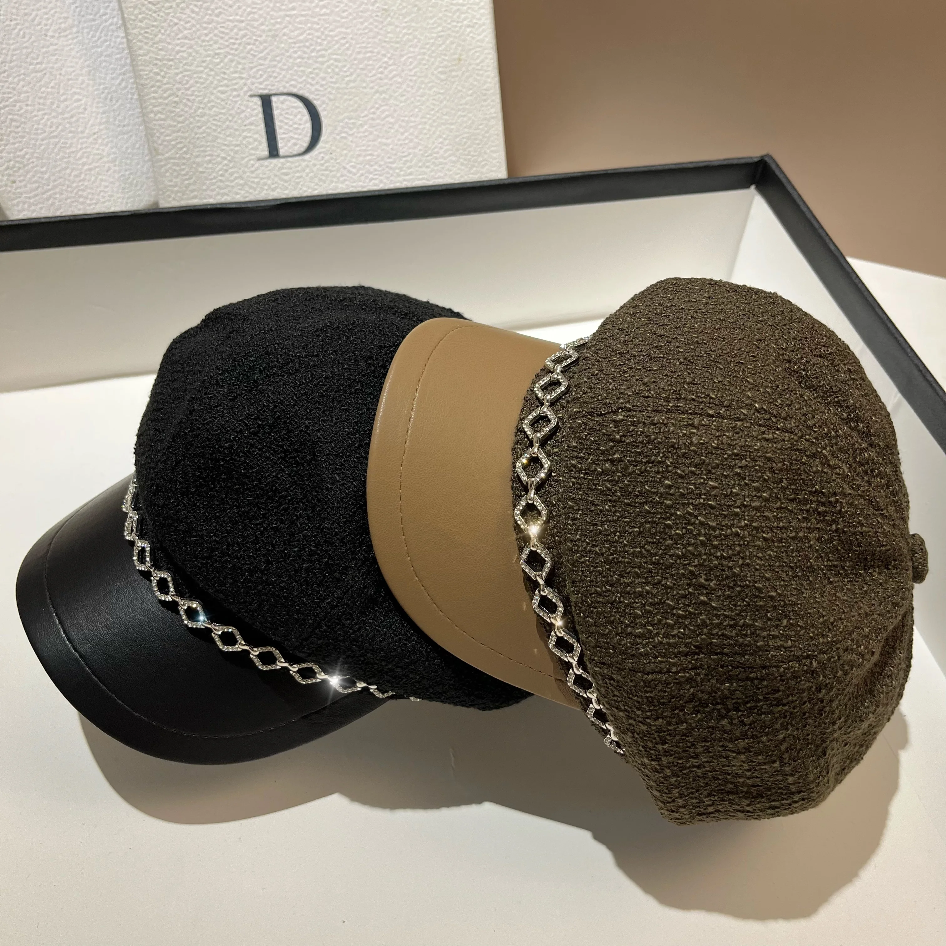 

Parisian socialite's light luxury rhinestone sparkling octagonal hat for autumn and winter, new woolen newsboy hat for women