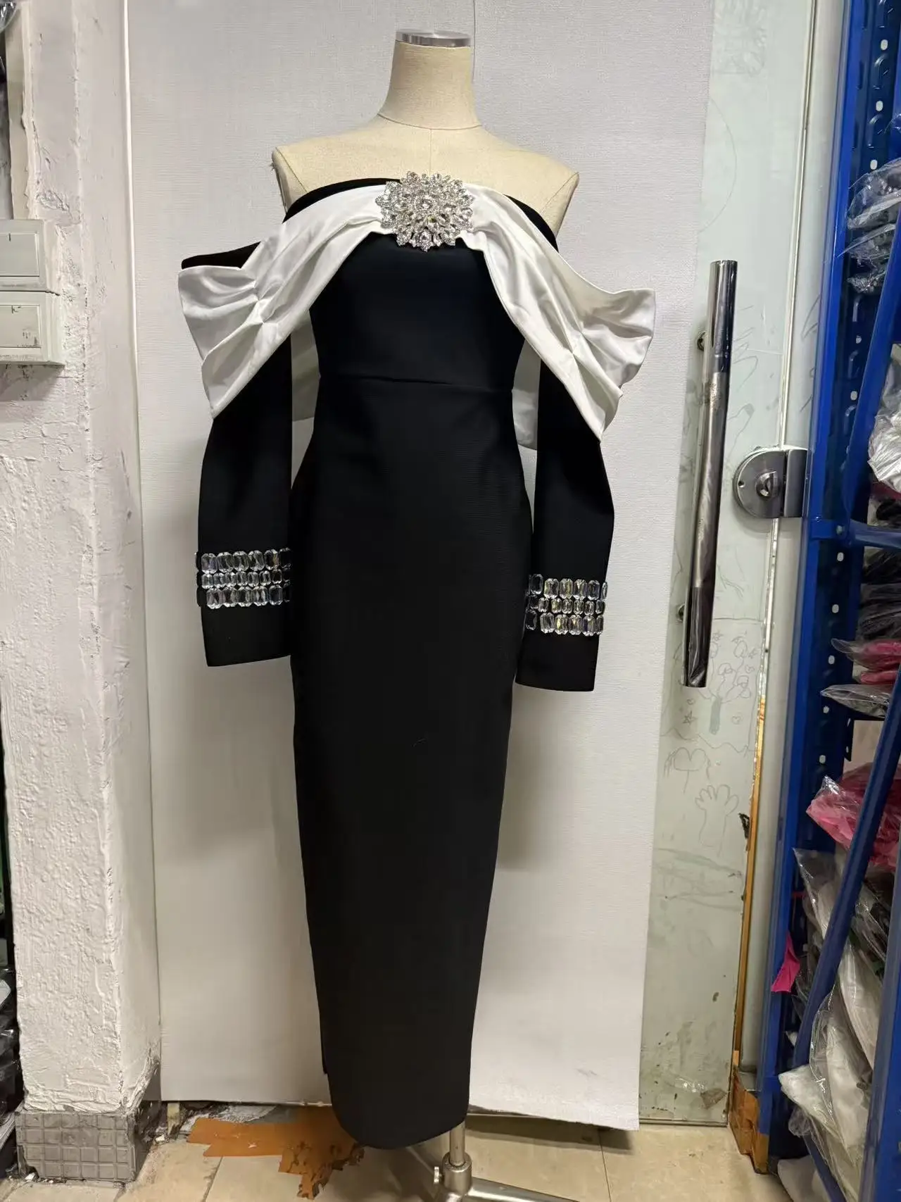 Customized Bandage Women Dresses Off the Shoulder Simple Mermaid Midi Dress Jersey Full Sleeves Crystal Diamond Party Prom Gown