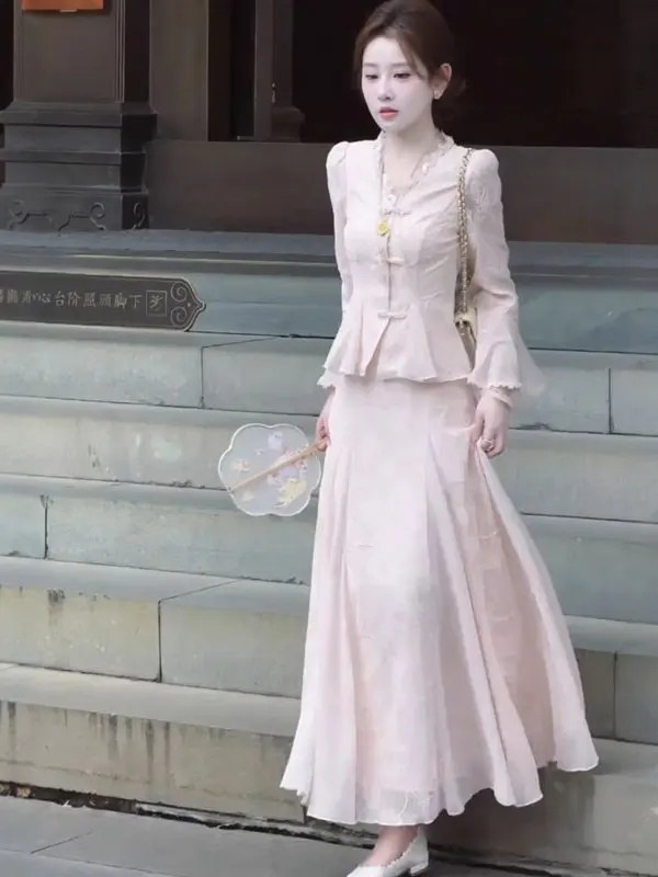 

Новый комплект в китайском стиле: элегантный топ с V-образным вырезом и юбка средней длины, модный комплект с удобными длинными рукавами, платье А-силуэта с высокой талией.