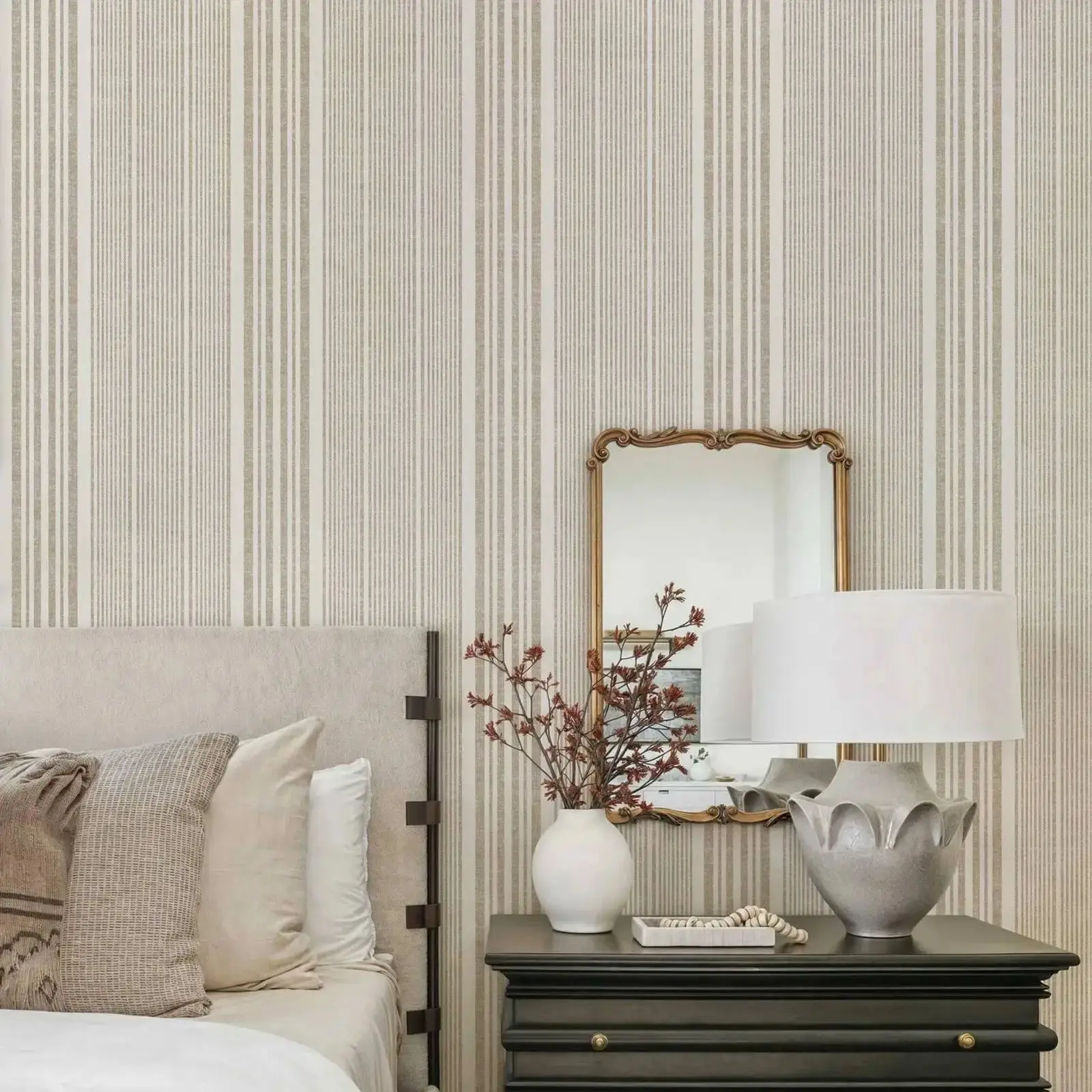

Минималистичные полосатые обои, отклеивающиеся и наклейные, полосатые самоклеящиеся или традиционные фрески для украшения дома, нейтральный бежевый бохо