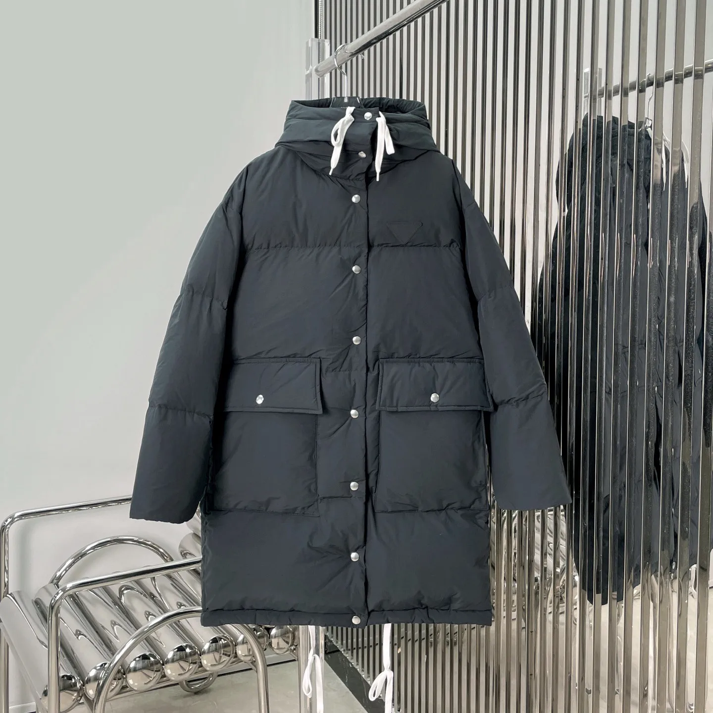 2026 New Arrival: Dark Black Mid-Length Bread Puffer Down Jacket - Winter Warm Hooded Coat with Drawstring Detail & Roomy Pocket