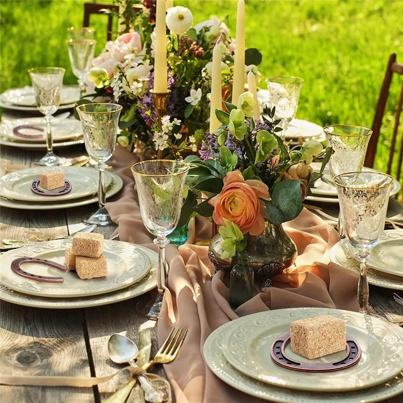 PB-ديكورات الحفلات ذات الطابع الغربي قطع مركزية لطاولات مع أحذية حصان صغيرة لصالح حفلة روديو الحصان