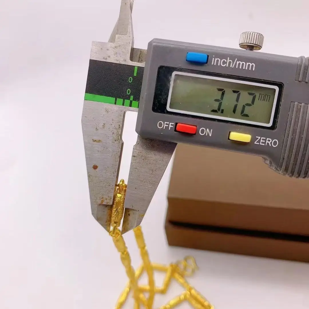 สร้อยคอทองมะกอก 4 มม. สําหรับผู้ชาย ทอง 24K AU999 |   พื้นผิวปราสาทเคลือบสีเทาไล่โทนสี เก๋ไก๋ทนทานสําหรับผู้ที่ชื่นชอบกิจกรรมกลางแจ้ง