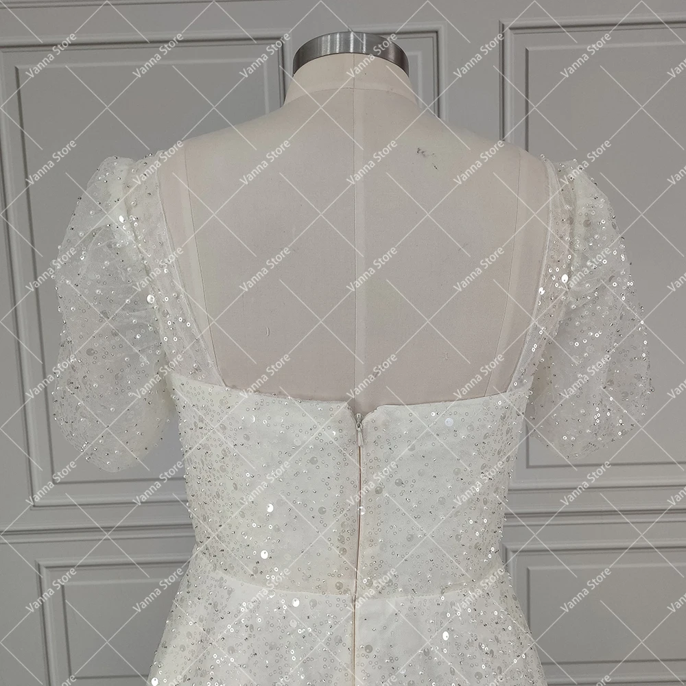 Vestido de novia brillante de corte A, longitud media, personalizado, deshuesado, correas anchas para los hombros, lentejuelas ostentosas, vestido de novia para recepción de compromiso