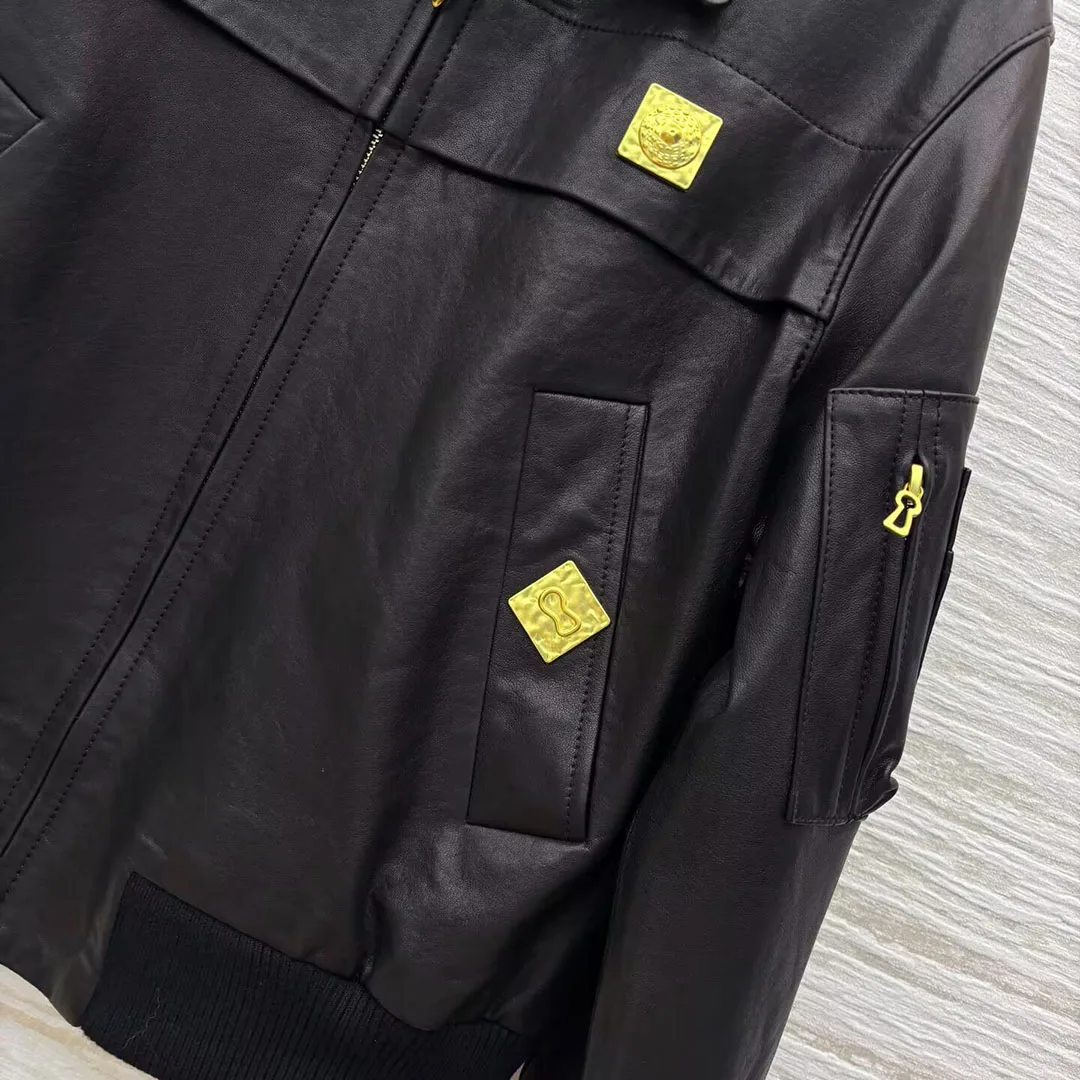 Luksusowa kurtka damska w stylu retro motocyklowym, wykonana w 100% ze skóry owczej, z klapami, długimi rękawami, złotym zamkiem błyskawicznym i guzikami, streetwearowa, stylowa kurtka.