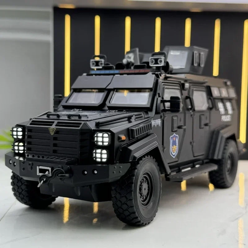 1:24 Swordtooth Tiger Anti Riot Car Alloy Car Model Diecast Special Police Off-Road Vehicle Sound＆ Light Pull Back Kids Gifts