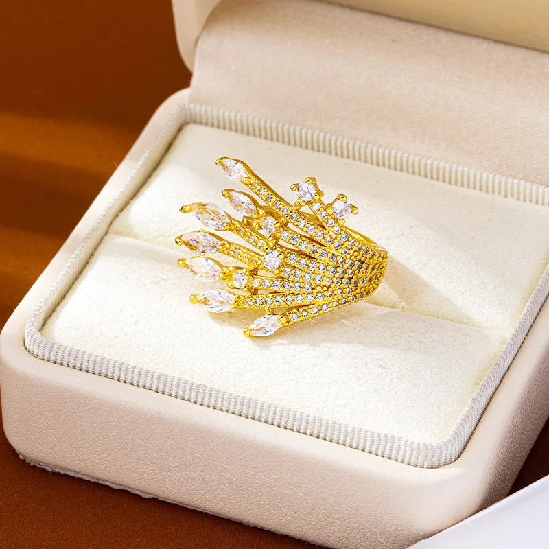 

Women Diamond-Inlaid Line Ring24K Gold AU999 - Women's exclusive, delicate lively lines, warm24K luster, AU999 quality guarantee
