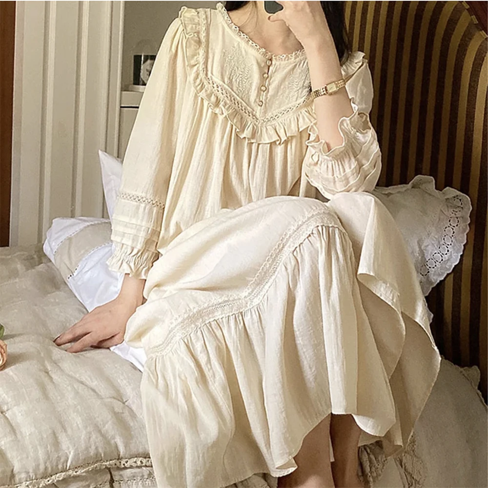 Vintage Women\'s Sleepwear Princess Dress Royal Style Cotton Cream-colored Embroidered Pajamas Sleepshirts Lace Nightgown Nightie