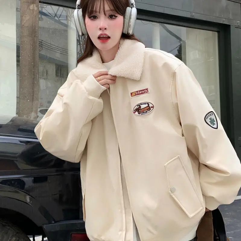 

Куртка из овечьего вельвета 2025: осенне-зимняя унисекс-модель с воротником-бомбером, теплая хлопковая куртка в школьном стиле, трендовая одежда для пар (женская и мужская)