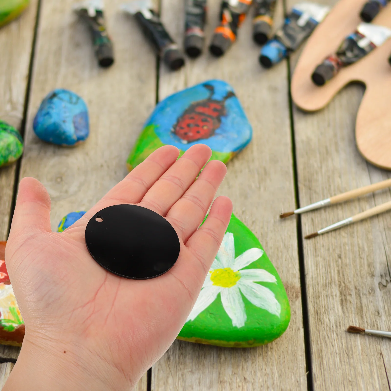 

30Pcs Acrylic Keychain Blanks Mini Round Black Double Sided DIY Craft Discs for Keychain Making and Decorative Accessories