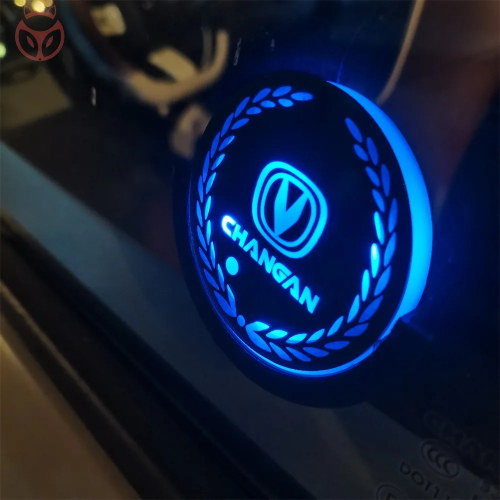 

Для автомобиля Changan треугольное окно окружающее освещение светодиодный интеллектуальный светочувствительный многорежимный контроль дыхательный декоративный свет