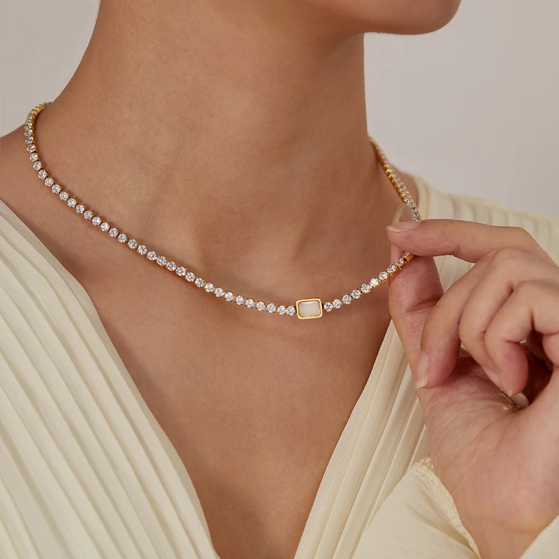 Quadratische Geometrie-Halsketten aus Edelstahl für Damen, hochwertiger, leichter Luxus-Schlüsselbeinketten-Charm-Schmuck – Detail 3