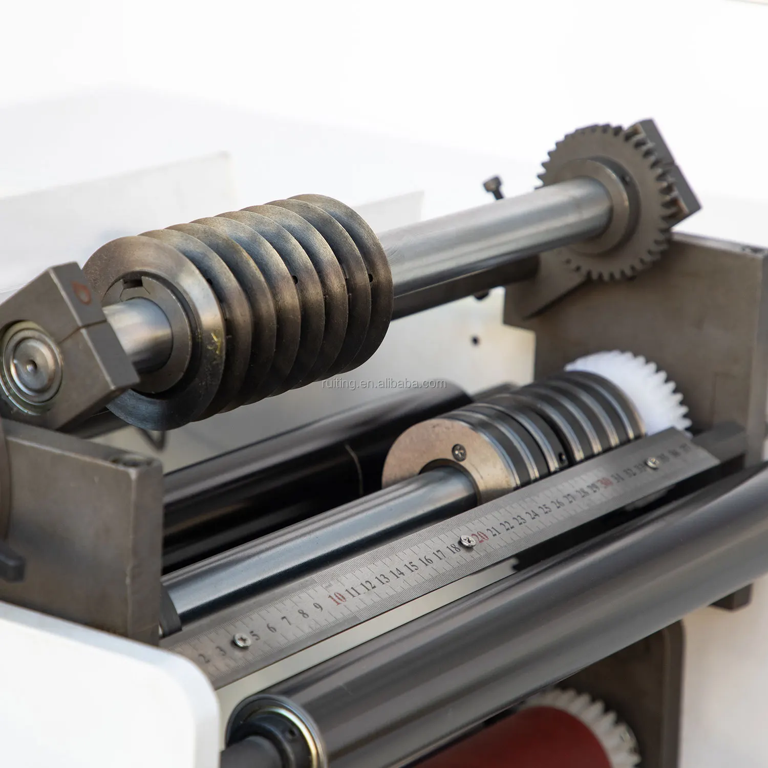 FQ-320 Mini. Double Wall Label Slitting and Rewinding Machine for Adhesive Tape
