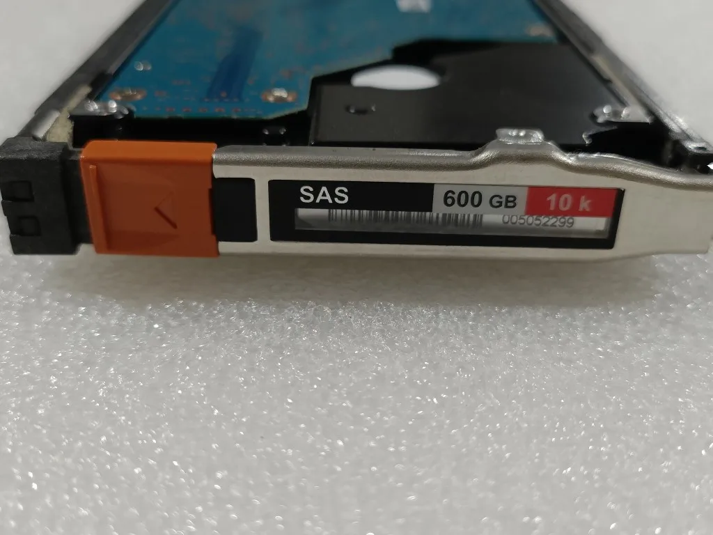 

For EMC 600GB 10k 6g SAS 2.5 005052299 VNX5200 VNX5400 VNX5600