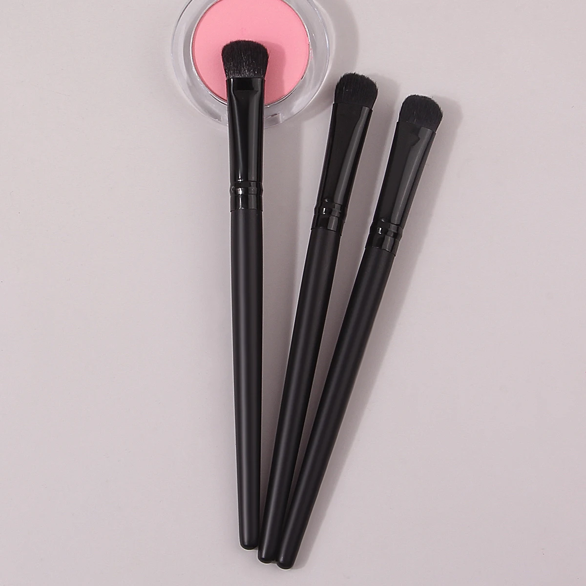 Pinceau de maquillage avec manche en bois en forme de flamme de haute qualité, brosse à haute brillance, outil de maquillage pour le visage doux et polyvalent 6 pièces